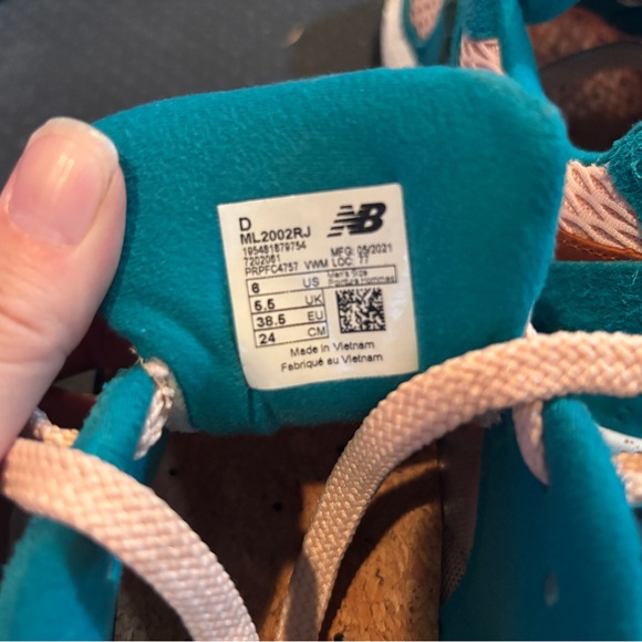 New Balance x Salehe Bembury Water be the guide sneakers size 6 men women’s 7.5 - Picture 6 of 9